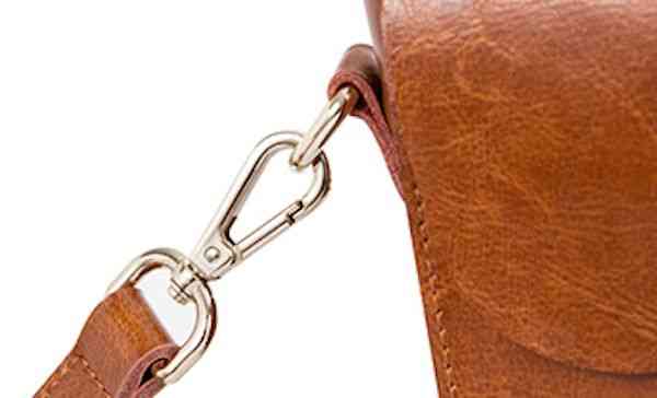 ショルダーバッグ レディース 2WAY レザー 大容量 40代 2ウェイ 旅行 大人 A4 軽い 秋 カジュアル 小さめ 黒 赤 ミニ 本革 人気 レザー ナイロン スポーティー 縦長 春 冬 斜めが