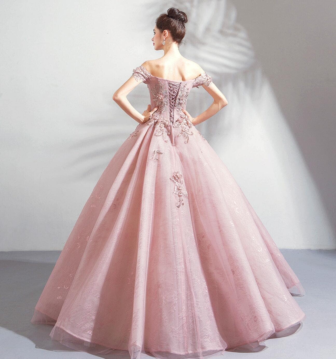 カラードレス ピンク ロング丈 パーティードレス Aライン ボリューム ロング ドレス レディース カラーウエディングドレス 結婚式 二次会 パーティー フォマールドレス 立体 花 フラワー 可愛い カラードレス ピンク ロング丈 パーティードレス Aライン ボリューム ロング ドレス レディース カラーウエディングドレス 結婚式 二次会 パーティー フォマールドレス 立体 花 フラワー 可愛い