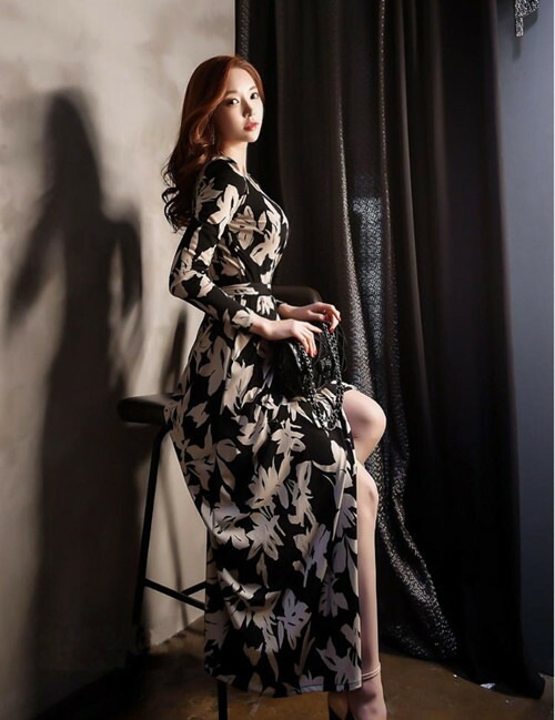 タイトワンピース 姫系 韓国 風 インポート きれいめ セクシー 長袖 Vネック 切り替え タイト スプリット花柄 柄物 ブラック ブルー着痩せ ロング丈 パーティドレス 通勤 エレガント 大人 タイトワンピース 姫系 韓国 風 インポート きれいめ セクシー 長袖 Vネック 切り替え タイト スプリット花柄 柄物 ブラック ブルー着痩せ ロング丈 パーティドレス 通勤 エレガント 大人