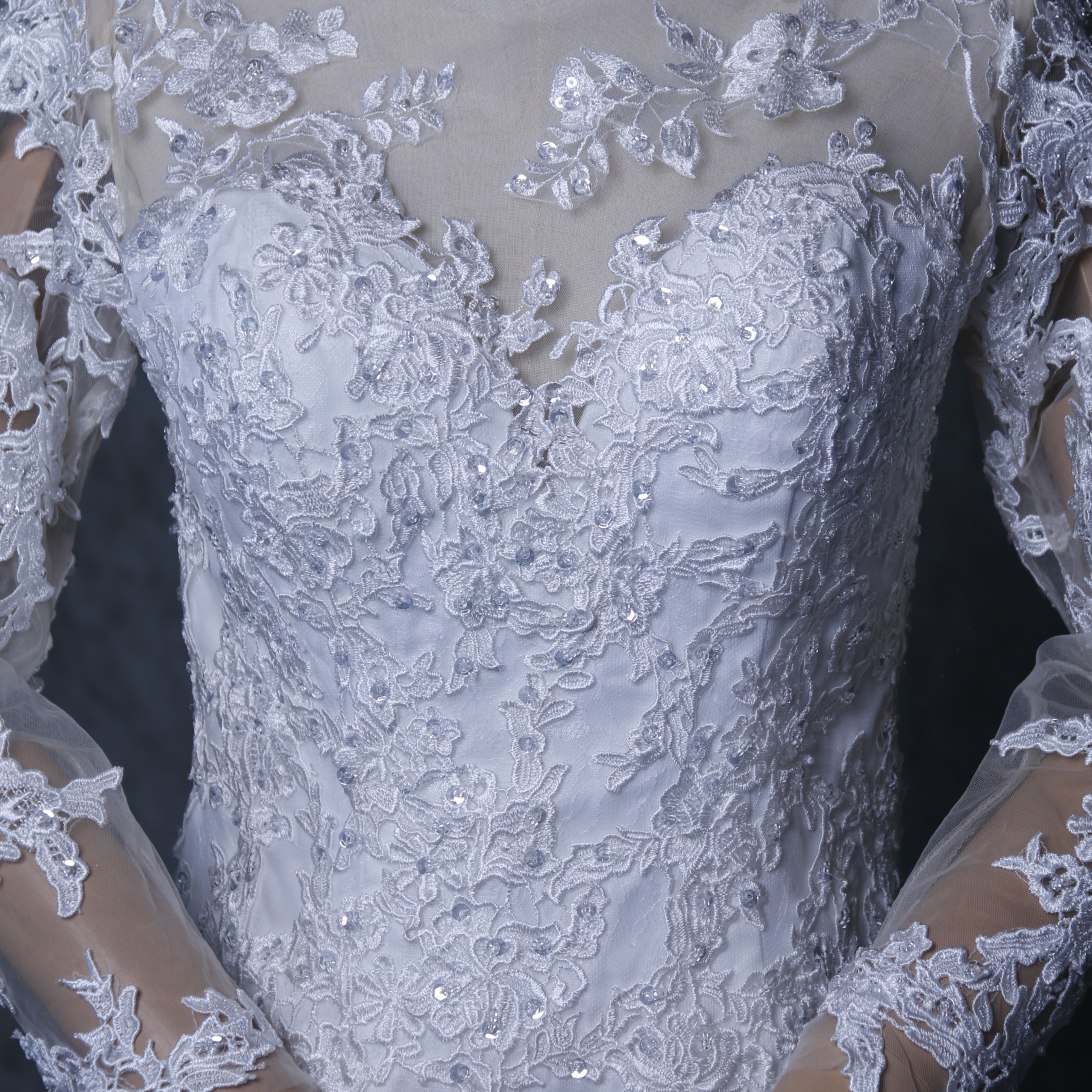 美品！ウエディングドレス マーメイドライン 繊細総レース 長袖 結婚式/披露宴 華やかなトレーン