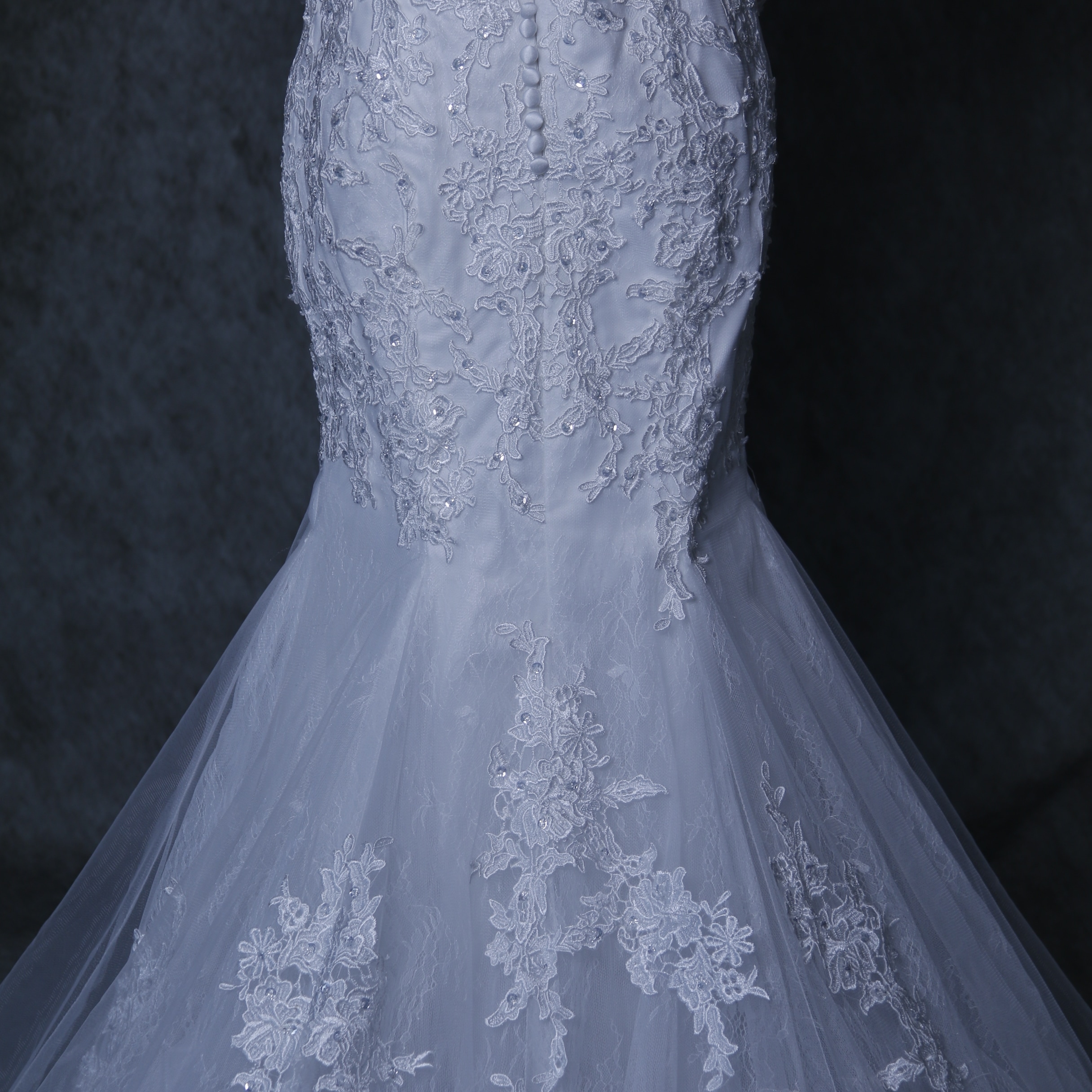 美品！ウエディングドレス マーメイドライン 繊細総レース 長袖 結婚式/披露宴 華やかなトレーン