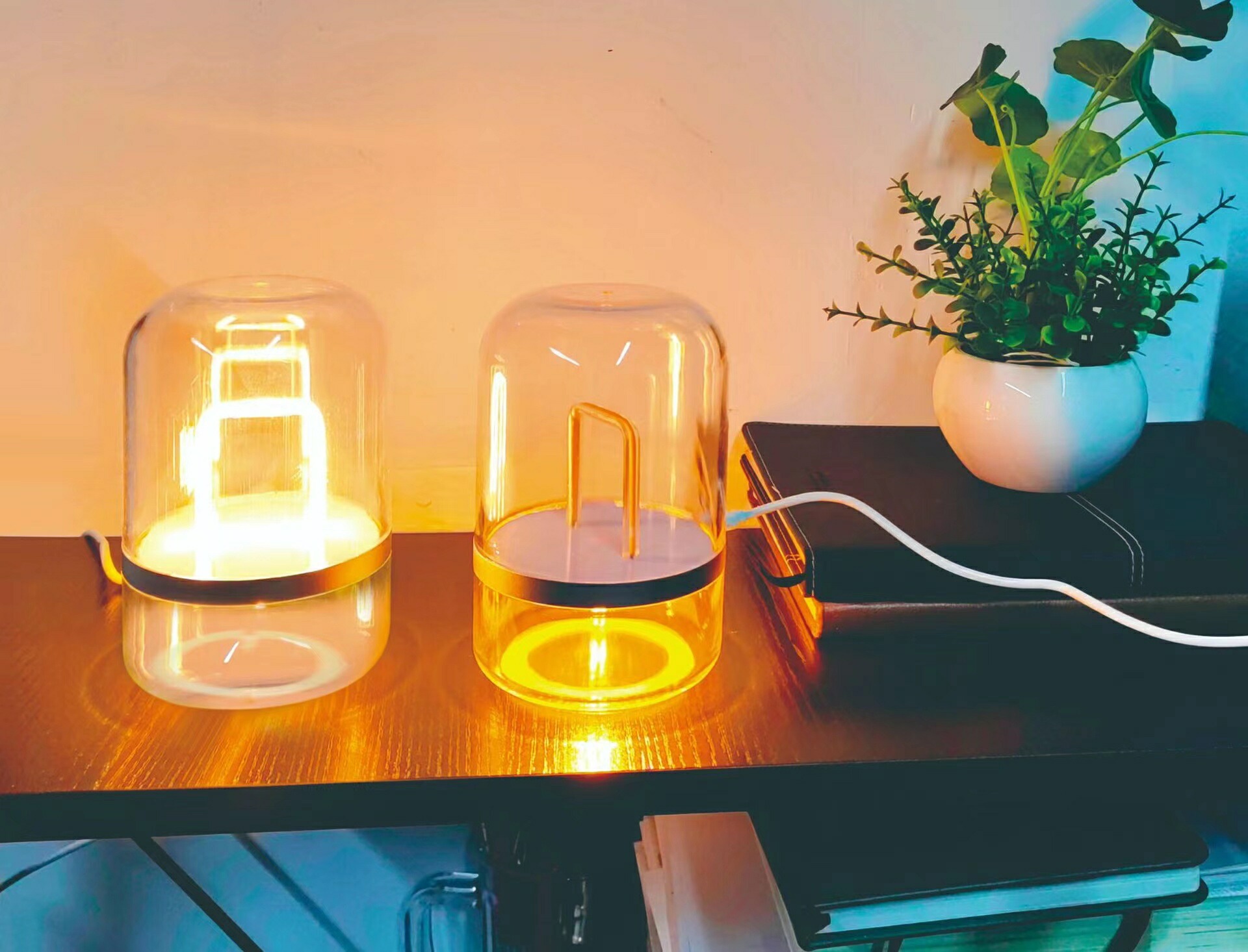 Linked Lamp カップル用ギフト 恋人 モバイルバッテリープレゼント ロマンチック プレゼント ギフト お誕生日 常夜灯 インテリアライト IoT バレンタインデープレゼント LEDライト Linked Lamp カップル用ギフト 恋人 モバイルバッテリープレゼント ロマンチック プレゼント ギフト お誕生日 常夜灯 インテリアライト IoT バレンタインデープレゼント LEDライト