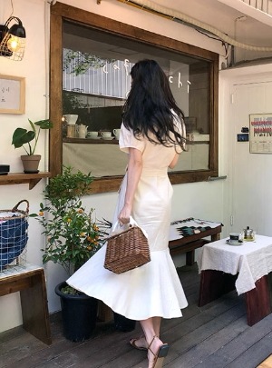 ワンピース フレアスカート フレアワンピース ミモレ ミモレ丈 袖あり 半袖 Vネック 襟なし フレア セミフレア Aライン ウエストマーク ウエストリボン 大人可愛い きれいめ シンプル カジュアル