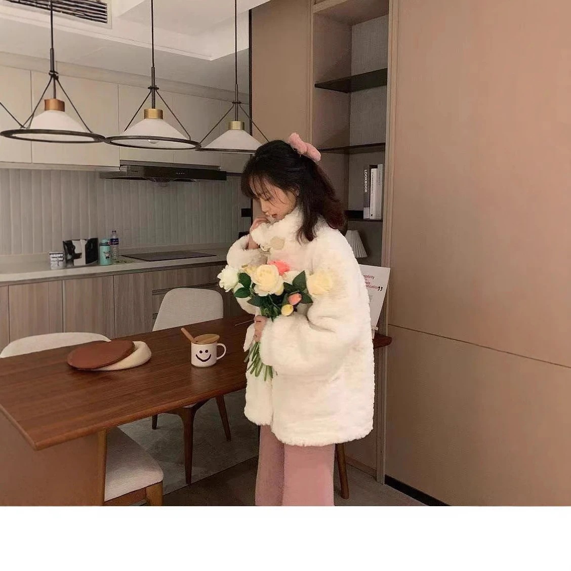 大人っぽチェスターコート 冬アウター ラムウールコートレディース冬暖かい豪華なカジュアルコート 韓国ファッション 大人っぽチェスターコート 冬アウター ラムウールコートレディース冬暖かい豪華なカジュアルコート 韓国ファッション