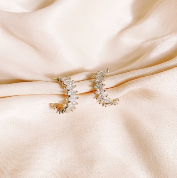 【just LoveR.】Valentie Cubic Earrings▲BLACKPINK▲ITZY着用 just LoveR.】Valentie Cubic Earrings△BLACKPINK△ITZY着用