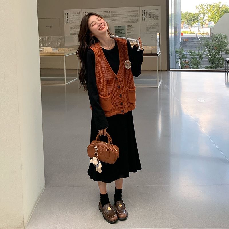 フレンチニットウエストコートワンピースセット2024新時代の気質スモールロングワンピース2点セット