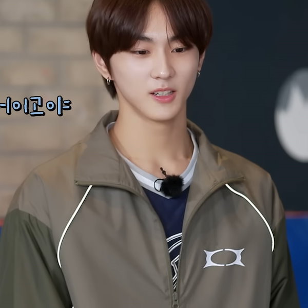 新品　ENHYPEN ジョンウォン　ユニフォーム ENHYPEN WALK THE LINE ユニホーム ジョンウォン - メルカリ