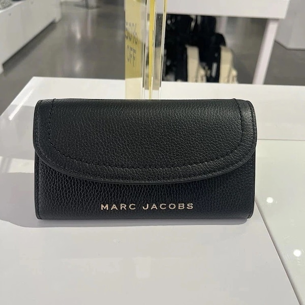 Qoo10 Marc Jacobs 即発 正規品 長財布 [ブラック]