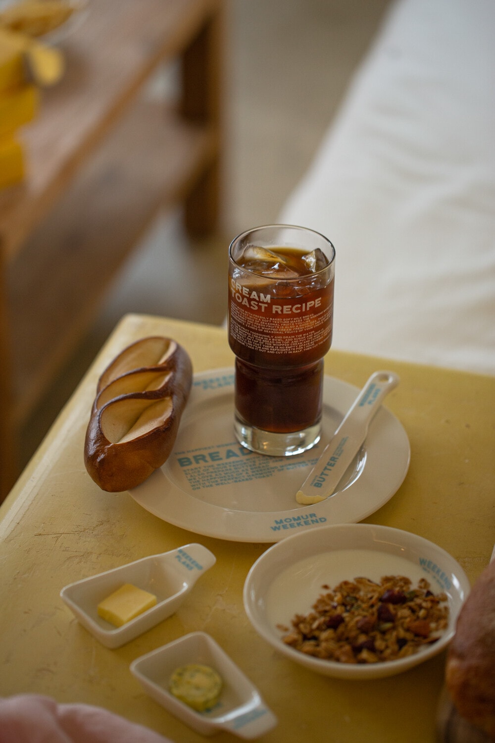 [momur weekend] Cream Toast Glass - 2カラー + FREE OMAKE プリントグラス おしゃれグラス おしゃれグラス ビンテージグラス耐熱ガラスカップ