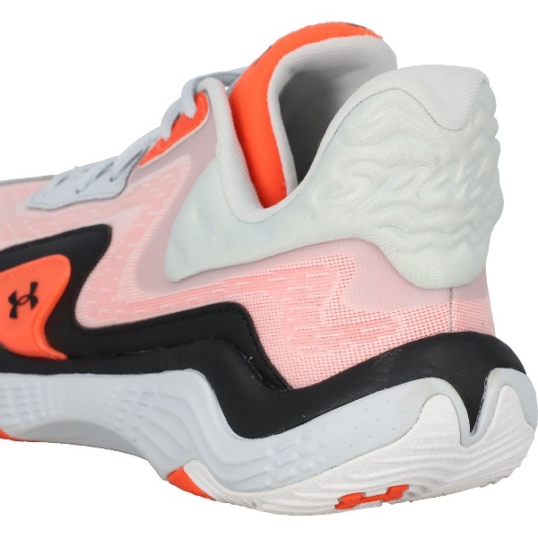 返品交換不可 大特価 UNDER ARMOUR アンダーアーマー UAスポーン7 バスケットボール シューズ 3028461-100