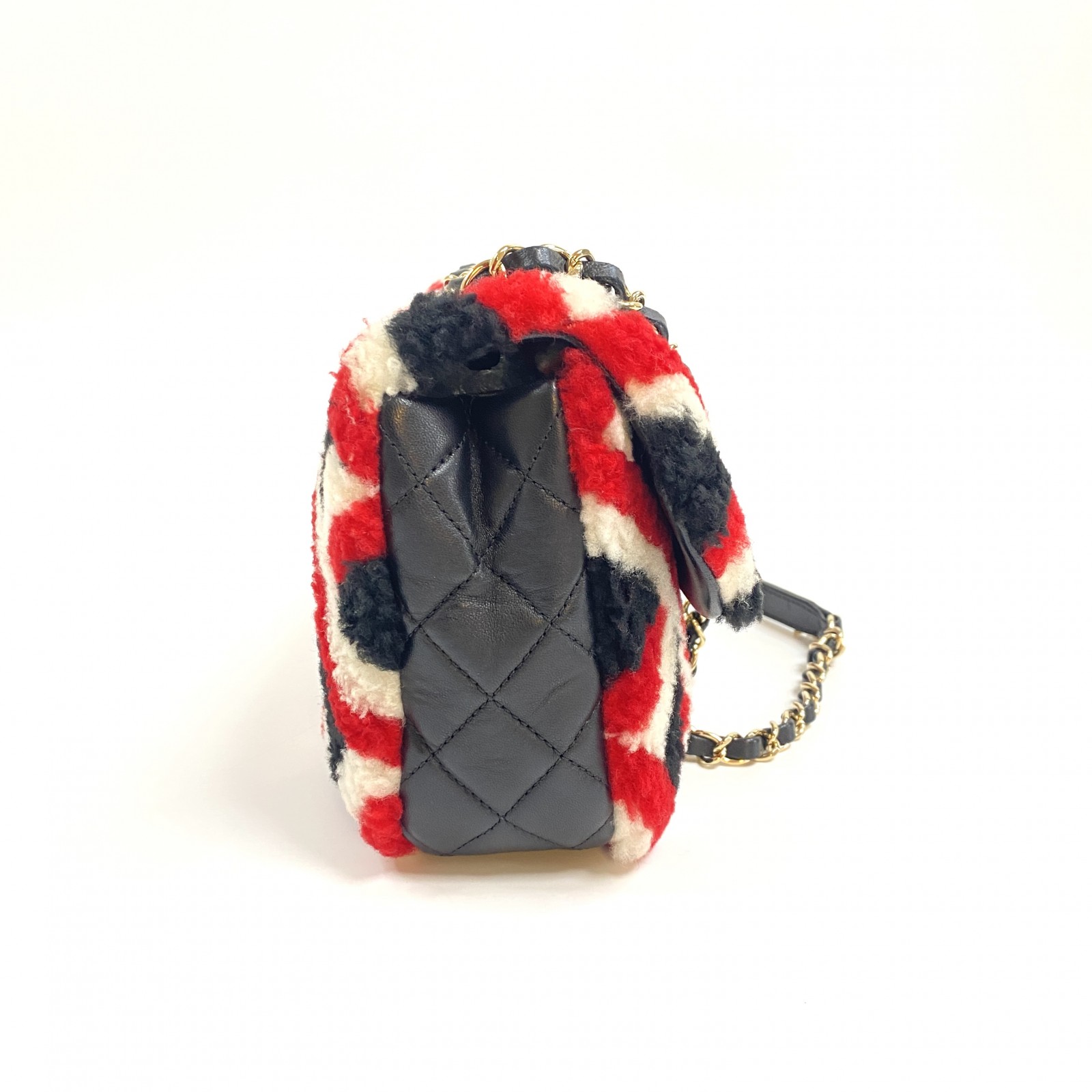 美品 シャネル CHANEL レディース シングルフラップ チェーン ショルダーバッグ ムートン 23番【中古】 美品 シャネル CHANEL レディース シングルフラップ チェーン ショルダーバッグ ムートン 23番【中古】