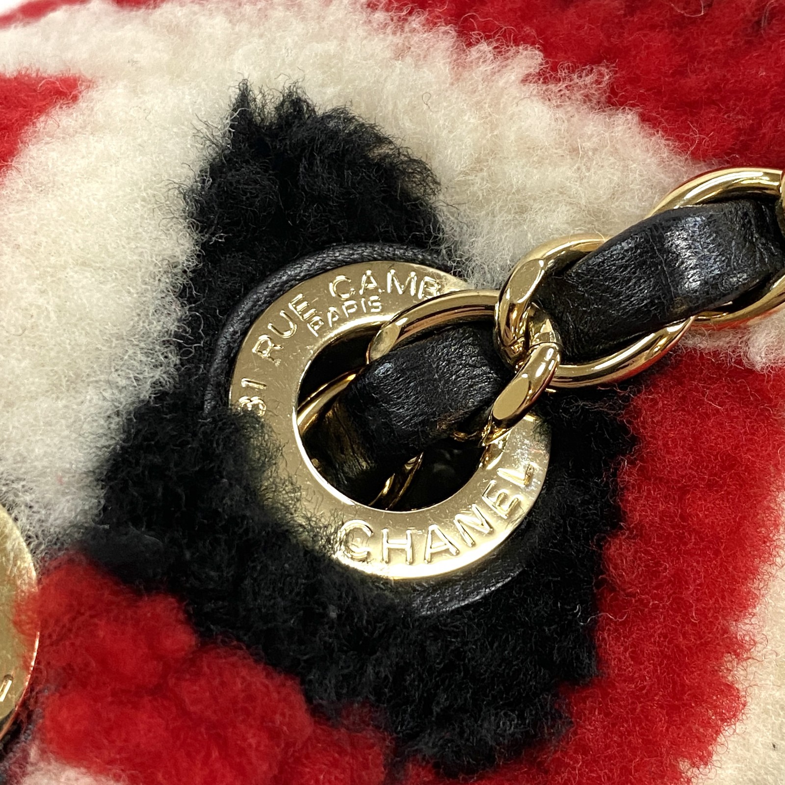 美品 シャネル CHANEL レディース シングルフラップ チェーン ショルダーバッグ ムートン 23番【中古】 美品 シャネル CHANEL レディース シングルフラップ チェーン ショルダーバッグ ムートン 23番【中古】