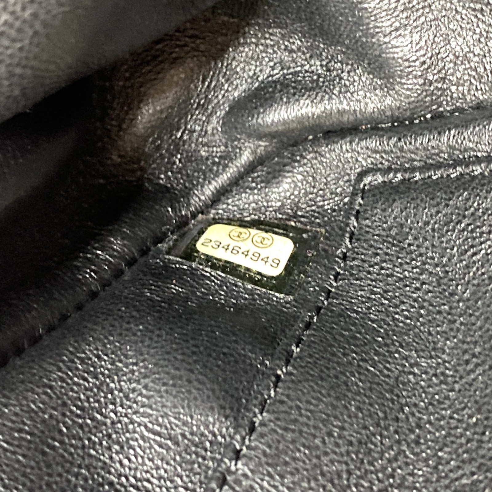 美品 シャネル CHANEL レディース シングルフラップ チェーン ショルダーバッグ ムートン 23番【中古】 美品 シャネル CHANEL レディース シングルフラップ チェーン ショルダーバッグ ムートン 23番【中古】