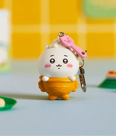 ちいかわ×カカオフレンズ コラボ フィギュアキーリング キーホルダー ちいかわ＆カカオフレンズ ランダムフィギュアキーリング 韓国