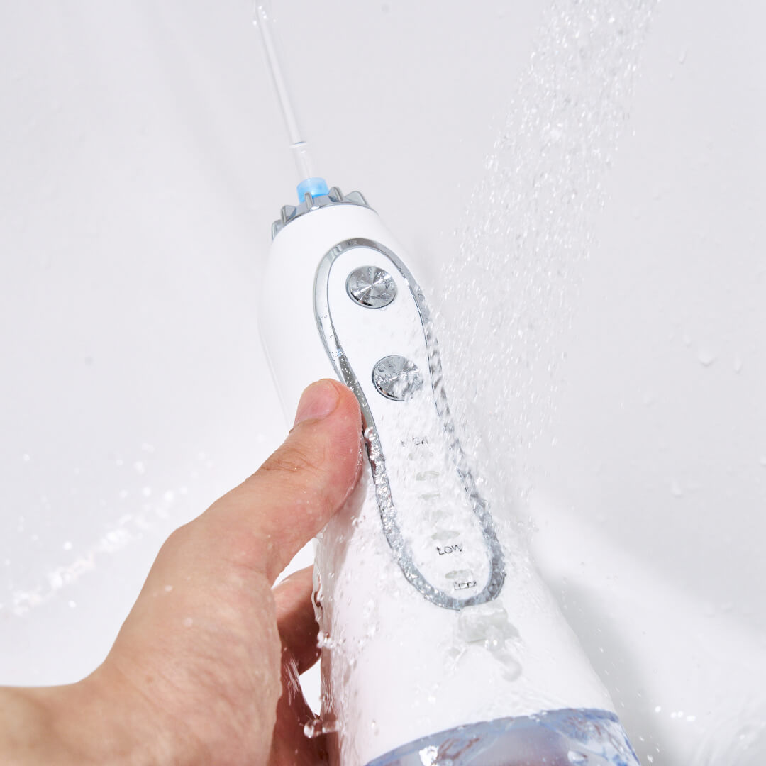 口腔洗浄器 ハイパーナノバブルフロッサー 歯ブラシ+αのケアを ナノバブルで口腔洗浄 口腔洗浄器 ハイパーナノバブルフロッサー 歯ブラシ+αのケアを ナノバブルで口腔洗浄