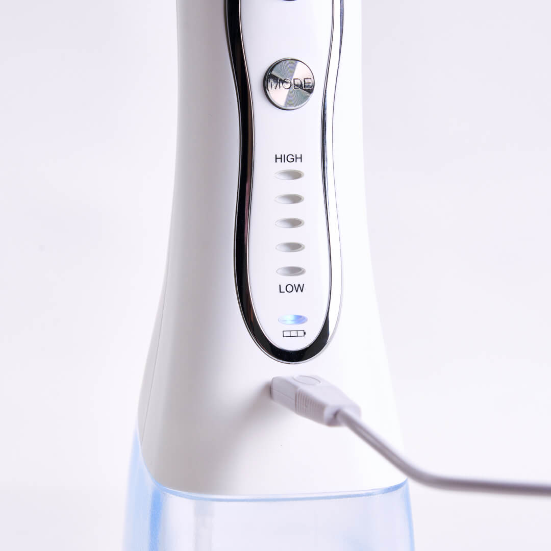 口腔洗浄器 ハイパーナノバブルフロッサー 歯ブラシ+αのケアを ナノバブルで口腔洗浄 口腔洗浄器 ハイパーナノバブルフロッサー 歯ブラシ+αのケアを ナノバブルで口腔洗浄