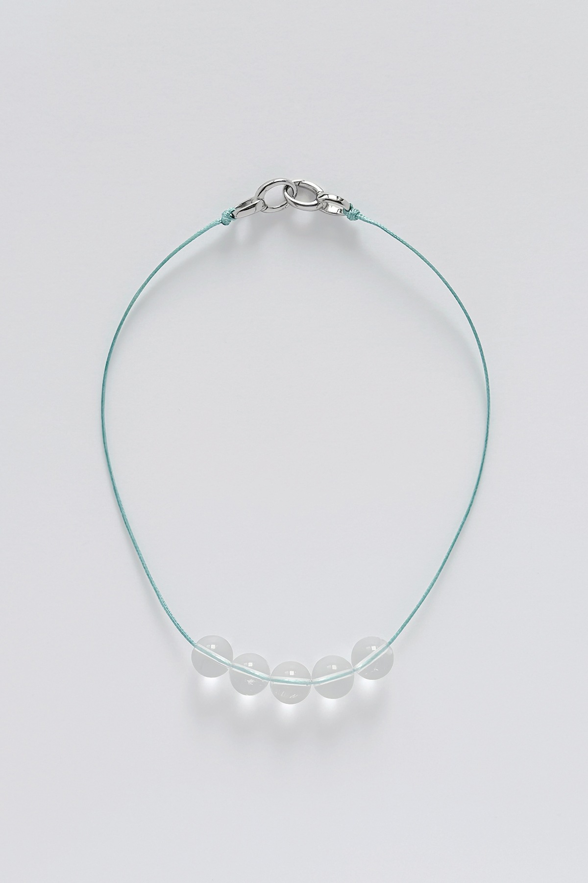 ネックレス・ペンダント Monday Edition _ Clear Quartz with Colored String (3 colors) MONDAY EDITION CLEAR QUARTZ WITH COLORED STRING