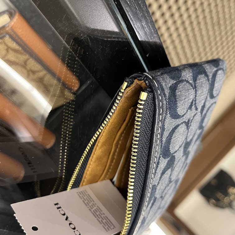 即発 USA直送 アウトレット レディース ポーチ リストレット CH371 IMDEI 即発 USA直送 アウトレット レディース ポーチ リストレット CH371 IMDEI