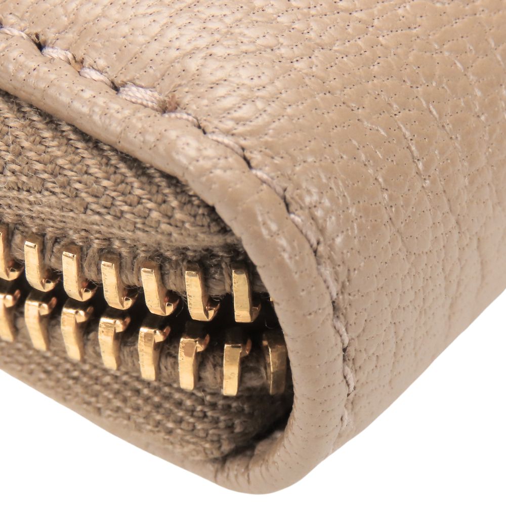 中古 美品 長財布 ラウンドファスナー 5M0506 レザー CAMMEO ピンクベージュ ゴールド金具 くすみカラー シンプル 小物 レディース 女性 中古 美品 長財布 ラウンドファスナー 5M0506 レザー CAMMEO ピンクベージュ ゴールド金具 くすみカラー シンプル 小物 レディース 女性