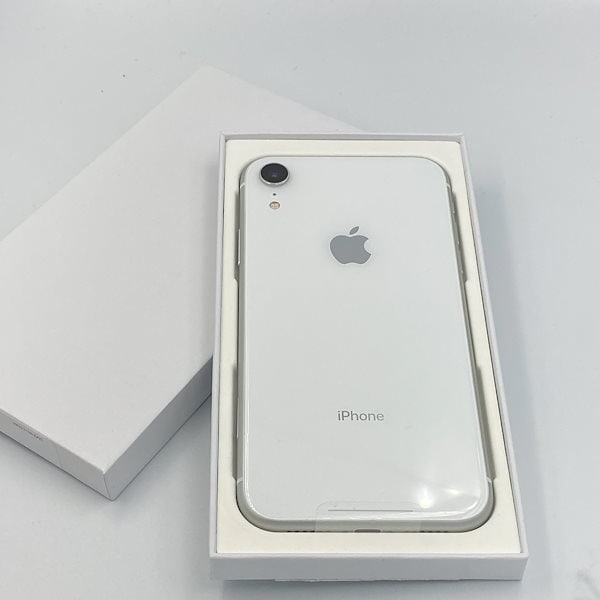 Qoo10] アップル SIMフリー/未開封 iPhone XR