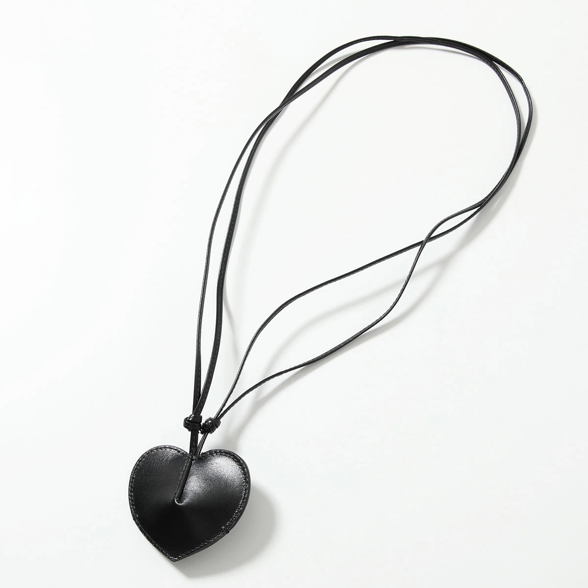 ALAIA アライア キーチェーン LE COEUR AA1P044C0Y75 レディース クロシェット キーベル キーリング ハート ネックストラップ付き レ 【mega】 ALAIA アライア キーチェーン LE COEUR AA1P044C0Y75 レディース クロシェット キーベル キーリング ハート ネックストラップ付き レ 【mega】