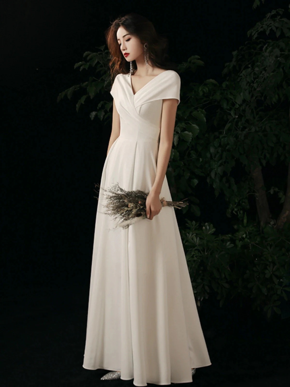 出荷が早い春夏 気質 ショートワンピ リボン 誕生日 ドレス パーティー 着痩せ 大人 お呼ばれ 披露宴 結婚式 司会者 卒業式ウェディング 二次会 成人式白 パーティードレス 出荷が早い春夏 気質 ショートワンピ リボン 誕生日 ドレス パーティー 着痩せ 大人 お呼ばれ 披露宴 結婚式 司会者 卒業式ウェディング 二次会 成人式白 パーティードレス