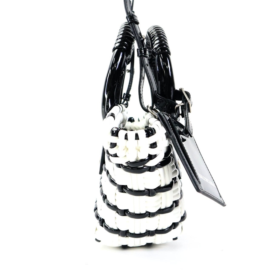 バレンシアガ BALENCIAGA ハンドバッグ ビストロXXS ポリウレタン/ポリエステル ブラック×ホワイト レディース h29744k バレンシアガ BALENCIAGA ハンドバッグ ビストロXXS ポリウレタン/ポリエステル ブラック×ホワイト レディース h29744k