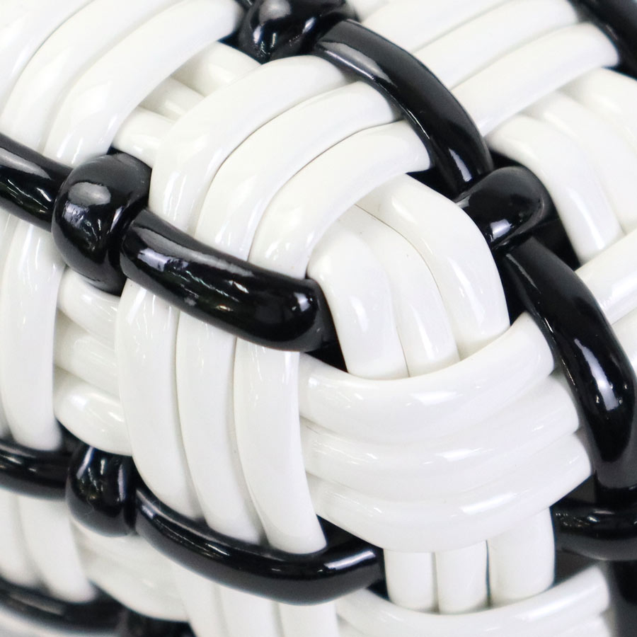 バレンシアガ BALENCIAGA ハンドバッグ ビストロXXS ポリウレタン/ポリエステル ブラック×ホワイト レディース h29744k バレンシアガ BALENCIAGA ハンドバッグ ビストロXXS ポリウレタン/ポリエステル ブラック×ホワイト レディース h29744k