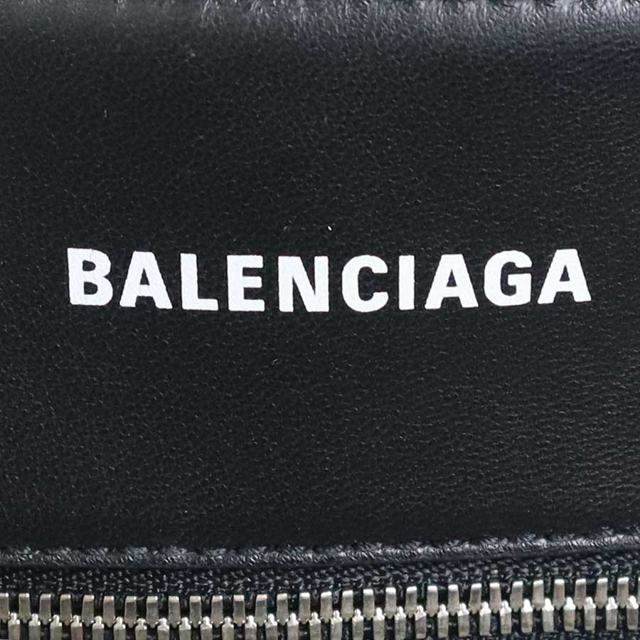 バレンシアガ BALENCIAGA ハンドバッグ ビストロXXS ポリウレタン/ポリエステル ブラック×ホワイト レディース h29744k バレンシアガ BALENCIAGA ハンドバッグ ビストロXXS ポリウレタン/ポリエステル ブラック×ホワイト レディース h29744k