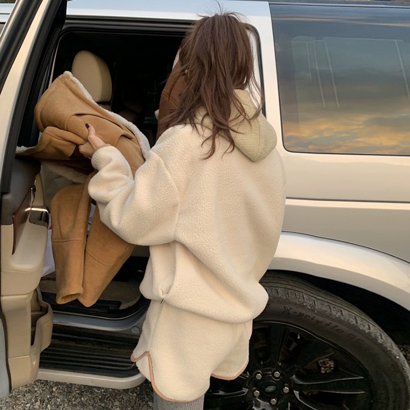 インスタ　人気韓国デザイン　レディースセットアップ　ボア　可愛いセットアップ
