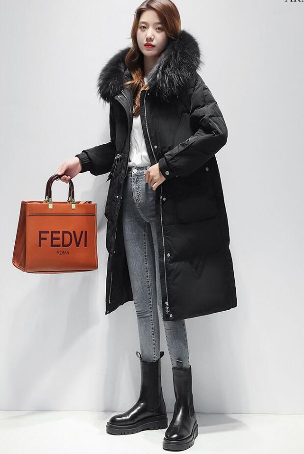 ダウンコート ロングコート 中綿コート　アウター コート　ダウンジャケット フード付き ファー付き あったか　軽量 防寒　冬　S M L