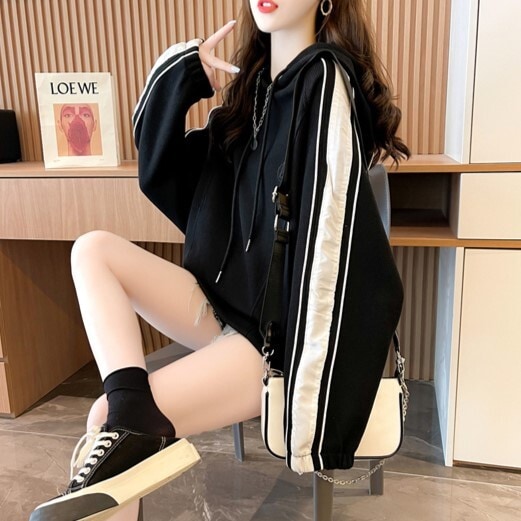 トップス パーカー フーディー 長袖 Vネック ストレート フード付き ポケット かわいい 大人可愛い カジュアル 大人 おしゃれ お洒落 かっこいい 大人可愛い 大人女子 こなれ感 ラフ