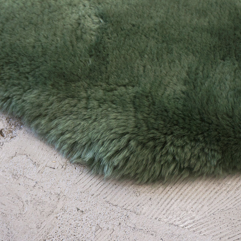 ムートンラグ 短毛 2匹 60×180cm 洗える ニュージーランド産 ムートン ラグ 全4色 ホワイト ベージュ グレー グリーン モフモフ 極厚 あったかい ふわふわ シープス ムートンラグ 短毛 2匹 60×180cm 洗える ニュージーランド産 ムートン ラグ 全4色 ホワイト ベージュ グレー グリーン モフモフ 極厚 あったかい ふわふわ シープス