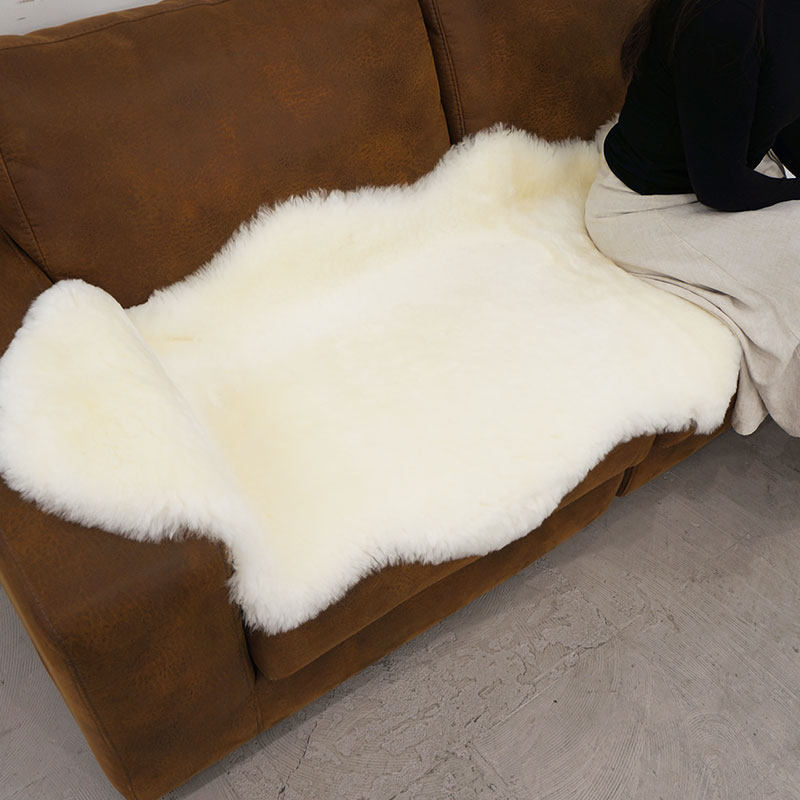 ムートンラグ 短毛 2匹 60×180cm 洗える ニュージーランド産 ムートン ラグ 全4色 ホワイト ベージュ グレー グリーン モフモフ 極厚 あったかい ふわふわ シープス ムートンラグ 短毛 2匹 60×180cm 洗える ニュージーランド産 ムートン ラグ 全4色 ホワイト ベージュ グレー グリーン モフモフ 極厚 あったかい ふわふわ シープス