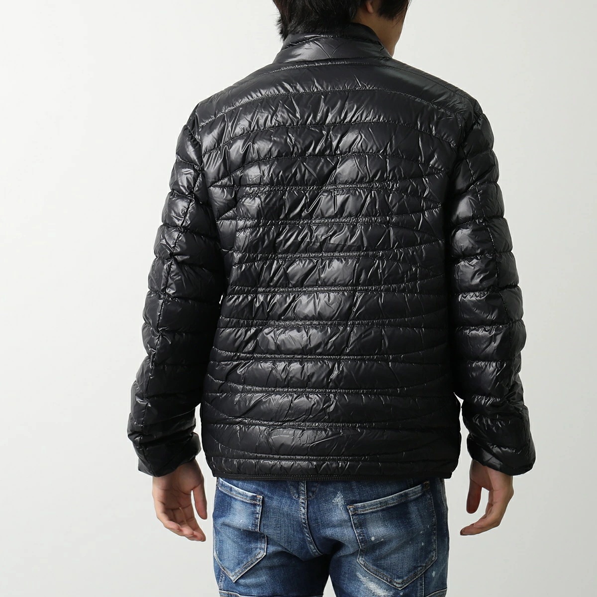 MONCLER モンクレール ダウンジャケット LEVECHE 1A00019 595GJ メンズ アイコンパッチ スタンドカラー 胸ポケット ナイロン 999 MONCLER モンクレール ダウンジャケット LEVECHE 1A00019 595GJ メンズ アイコンパッチ スタンドカラー 胸ポケット ナイロン 999