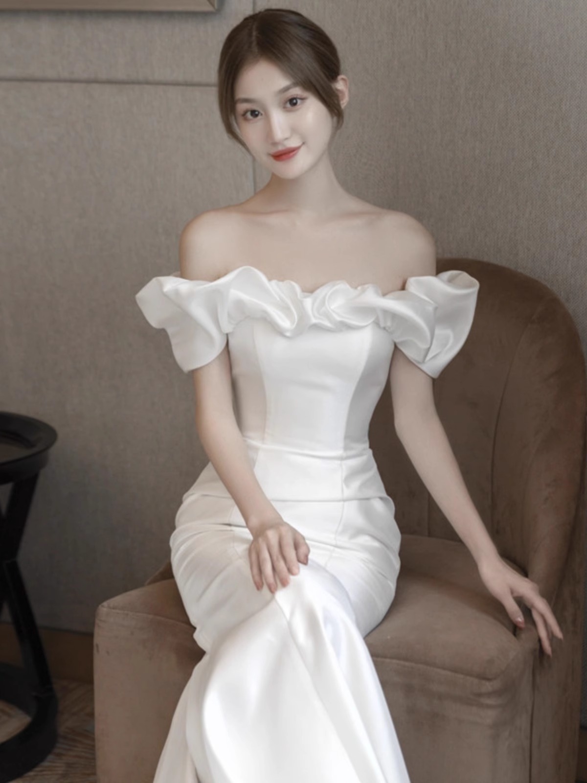 ワンショルダーフレンチライトウエディングサテンシンプル2023新型フィッシュテイルホワイトスリムウエルカムモップお出かけ紗冬 ワンショルダーフレンチライトウエディングサテンシンプル2023新型フィッシュテイルホワイトスリムウエルカムモップお出かけ紗冬