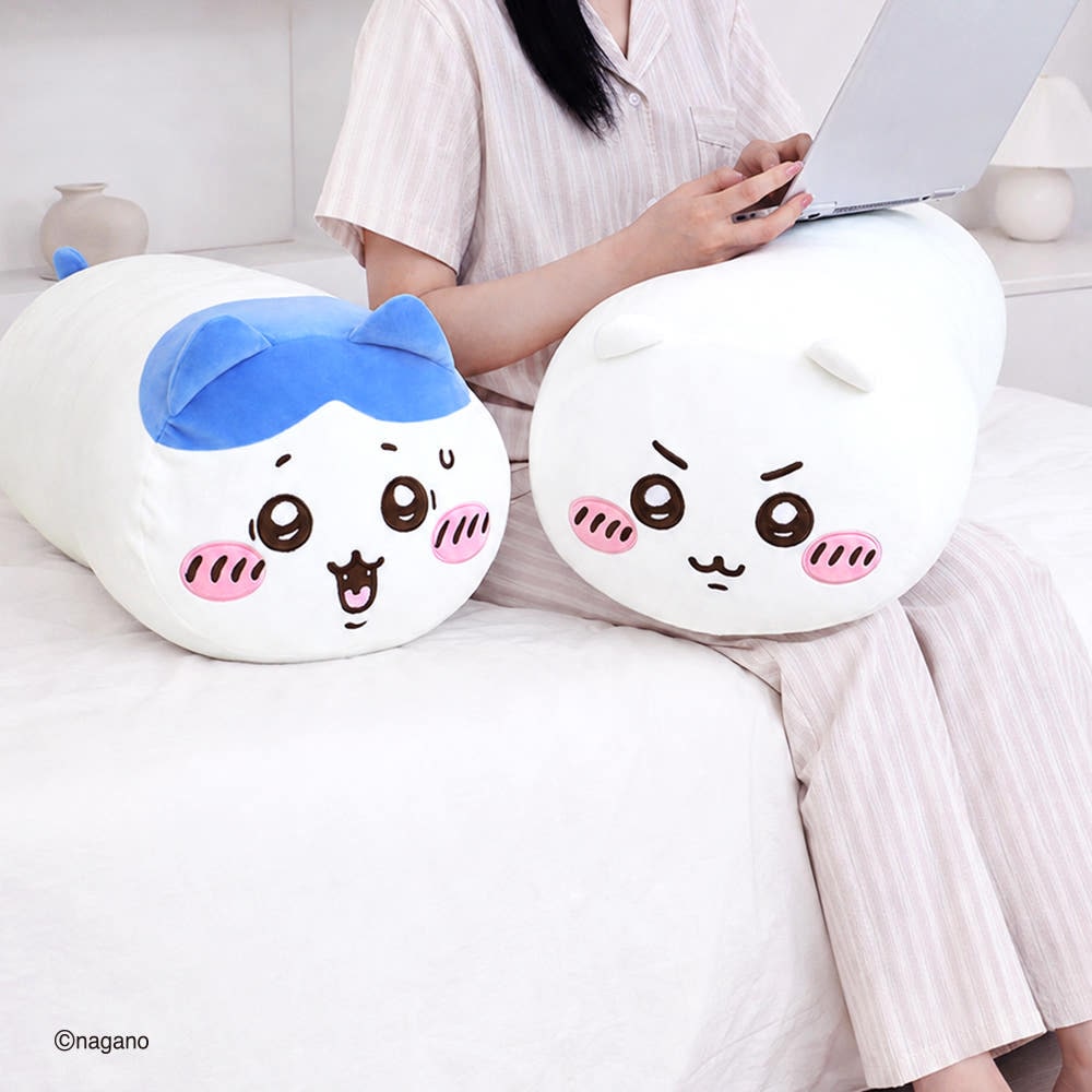 Qoo10] ちいかわハチワレぬいぐるみ 抱き枕 ボデ