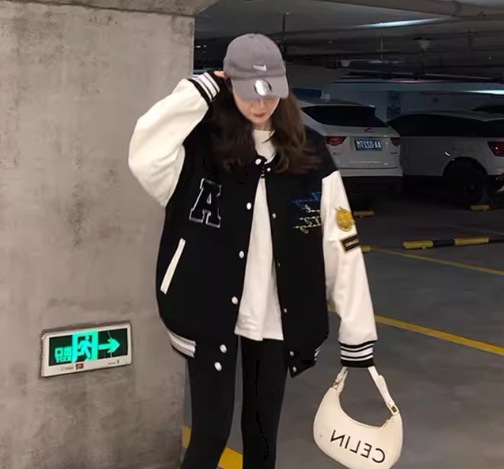 ユニフォーム風 レディース ジャケット アウター 上着 ミドル丈 長袖 スタンドカラー ベースボールカラー 異国風 厚手 ベルベット かわいい カジュアル おしゃれ かっこいい ラフ メンズライク ユニフォーム風 レディース ジャケット アウター 上着 ミドル丈 長袖 スタンドカラー ベースボールカラー 異国風 厚手 ベルベット かわいい カジュアル おしゃれ かっこいい ラフ メンズライク