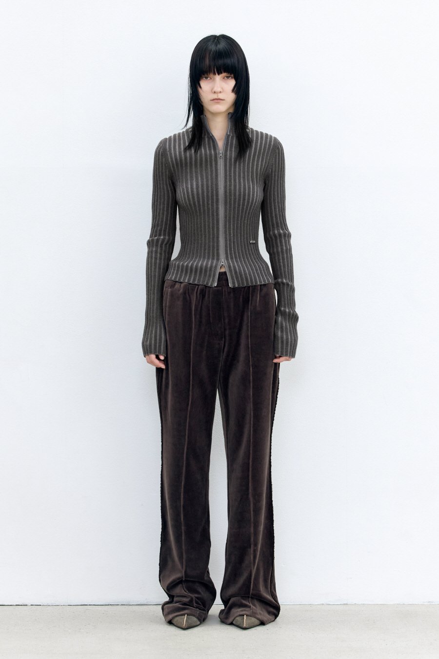 【INSILENCE】[WOMEN] VELVET WIDE PANTS : BROWN