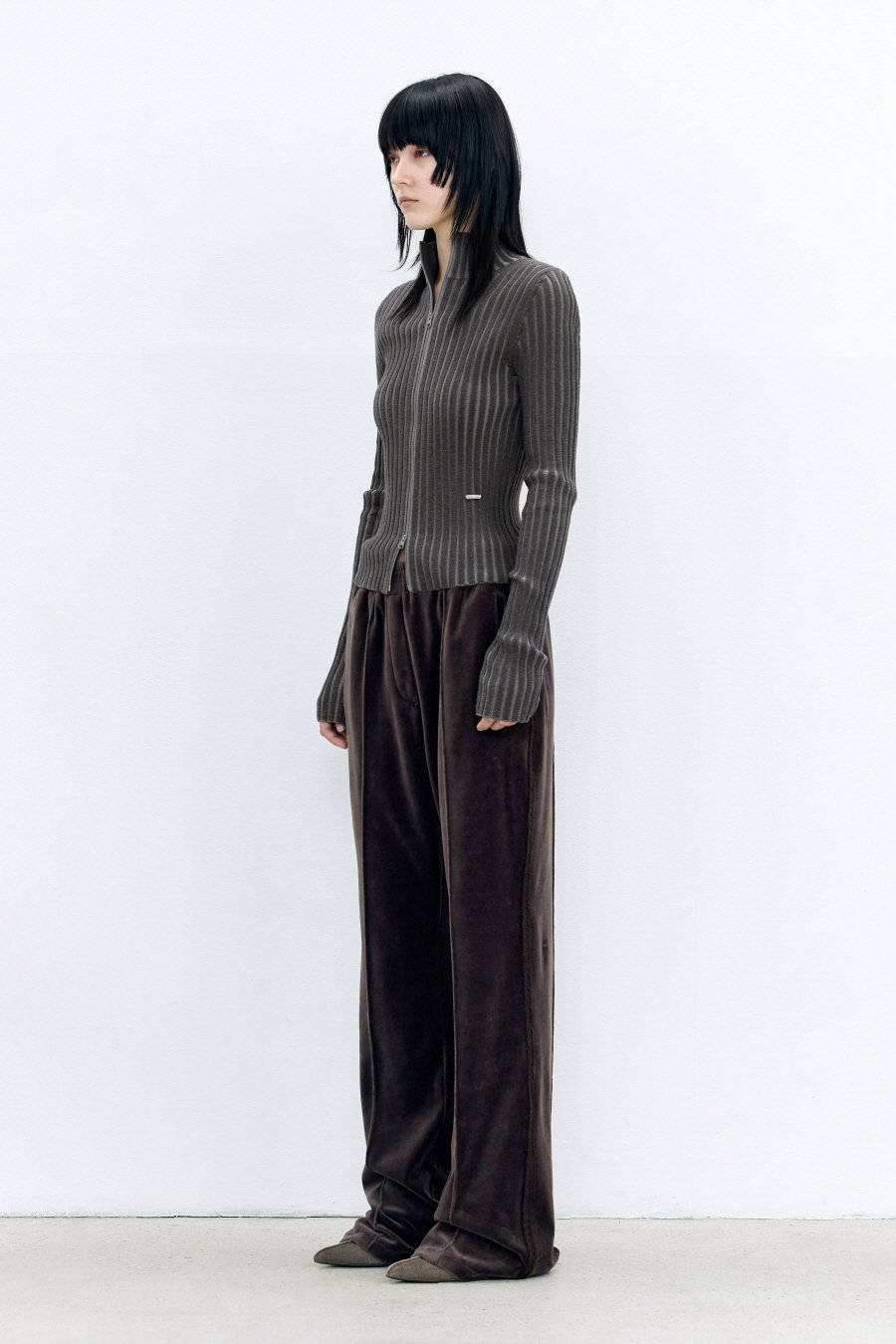 【INSILENCE】[WOMEN] VELVET WIDE PANTS : BROWN