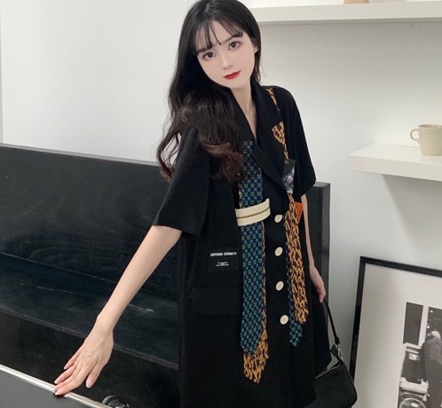 個性的 ワンピース 膝丈 ひざ丈 膝上 袖あり 半袖 Vネック 襟付き かわいい おしゃれ お洒落 かっこいい ラフ ラブリー キュート ガーリー モード系 主役級 存在感 無地 夏 10代 20代 個性的 ワンピース 膝丈 ひざ丈 膝上 袖あり 半袖 Vネック 襟付き かわいい おしゃれ お洒落 かっこいい ラフ ラブリー キュート ガーリー モード系 主役級 存在感 無地 夏 10代 20代