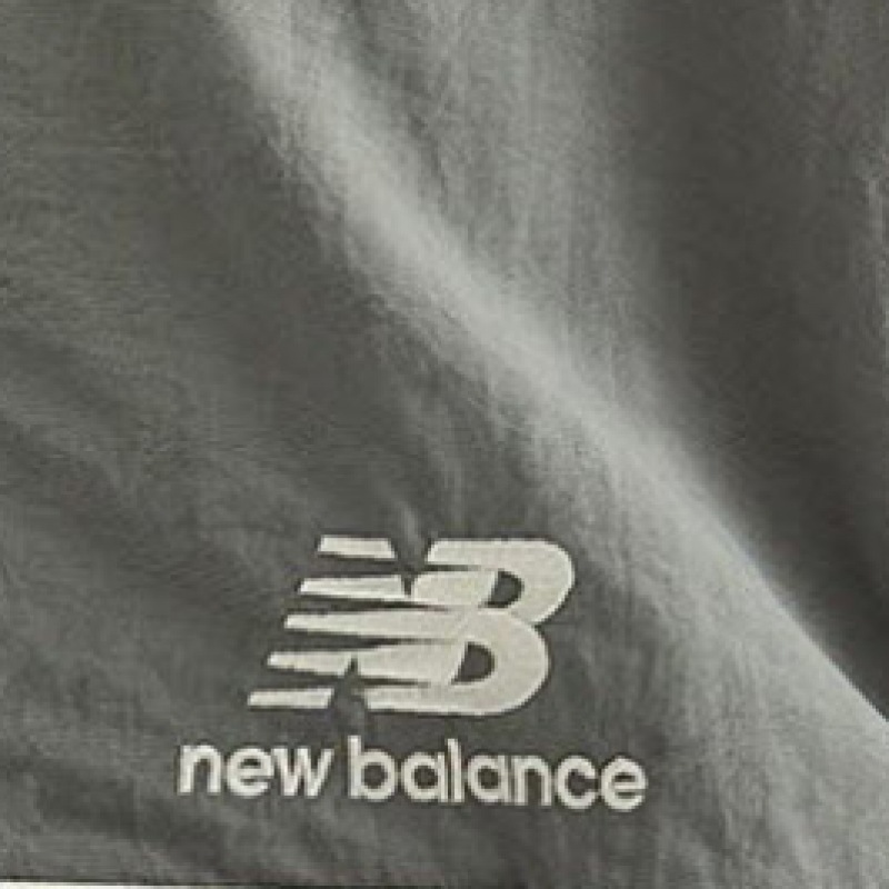 ニューバランス シューズ AニューバランスUNI ウォームアップ フード アノラック NBNAD31013-15 ニューバランス シューズ AニューバランスUNI ウォームアップ フード アノラック NBNAD31013-15