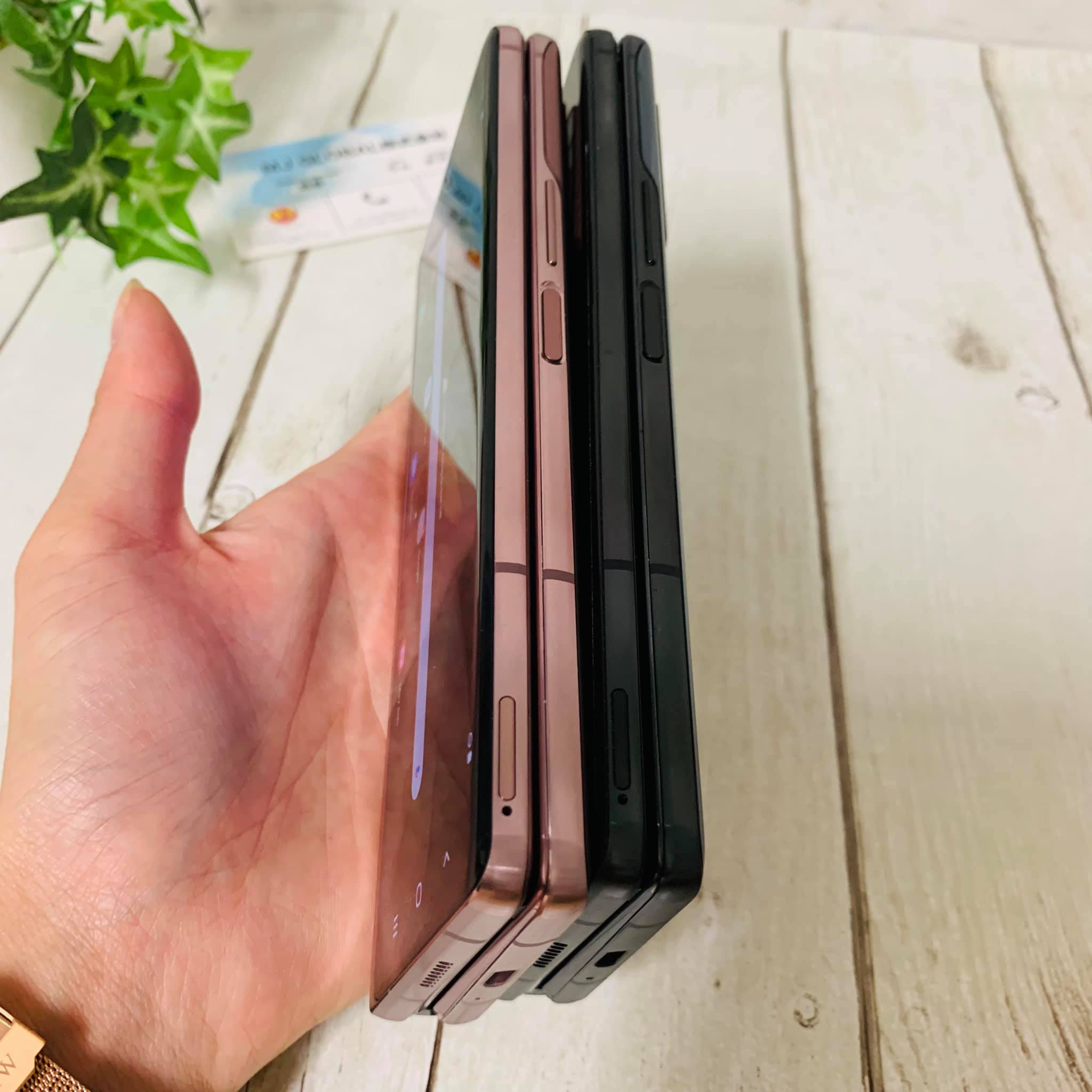 [Used]Samsung GalaxyZ Fold2 5G SM-F916N 256GB フリー