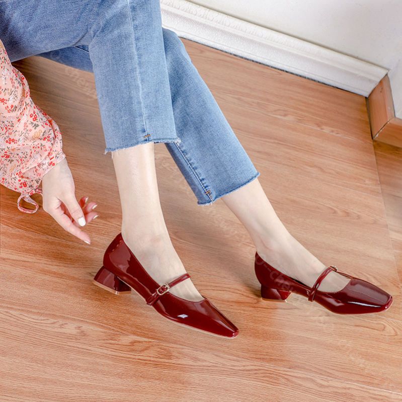 500円OFFクーポン パンプス 痛くない 歩きやすい 走れる ローヒール ストラップパンプス レディース 入学式 ストラップ スクエア スクエアトゥ エナメルパンプス おしゃれ エレガント 通勤 通 500円OFFクーポン パンプス 痛くない 歩きやすい 走れる ローヒール ストラップパンプス レディース 入学式 ストラップ スクエア スクエアトゥ エナメルパンプス おしゃれ エレガント 通勤 通