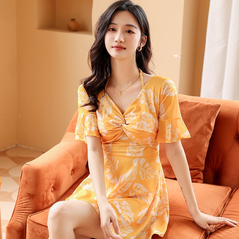水着 ビキニ タンキニ ワンピース フリル 谷間魅せ 盛れる かわいい 大人可愛い きれいめ セクシー シンプル カジュアル ナチュラル ゴージャス 華やか 大人 大人っぽい おしゃれ ws