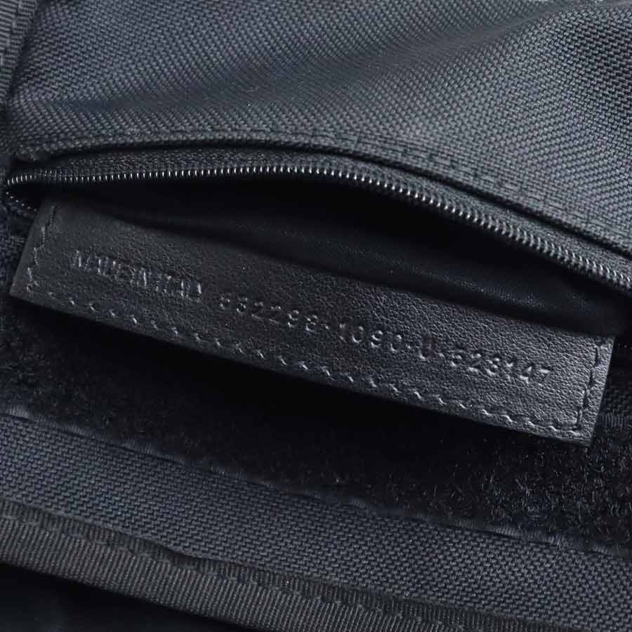 バレンシアガ BALENCIAGA 斜め掛けショルダーバッグ ナイロン ブラック ユニセックス 532298 h29980k バレンシアガ BALENCIAGA 斜め掛けショルダーバッグ ナイロン ブラック ユニセックス 532298 h29980k