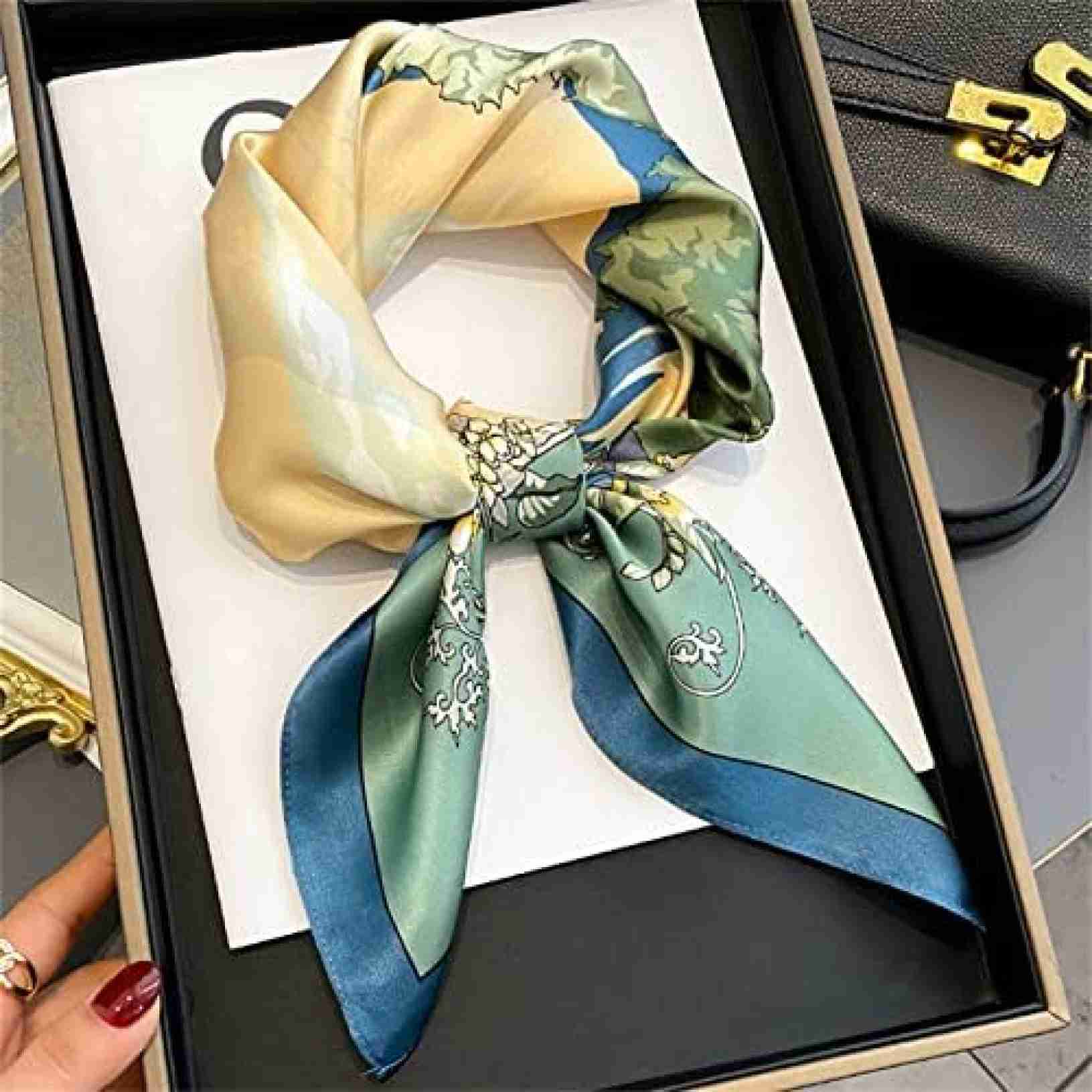 【20%OFFクーポン~】スカーフ 女性のスカーフ中国風の春と秋の小さな正方形のスカーフスカーフファッションネックプロテクタースカーフ レディース スカーフ 【20%OFFクーポン~】スカーフ 女性のスカーフ中国風の春と秋の小さな正方形のスカーフスカーフファッションネックプロテクタースカーフ レディース スカーフ