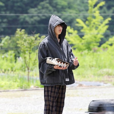   Jungkook 着用 デニムジャケット M Jungkook 着用 デニムジャケット M Markm Jackets & Coats