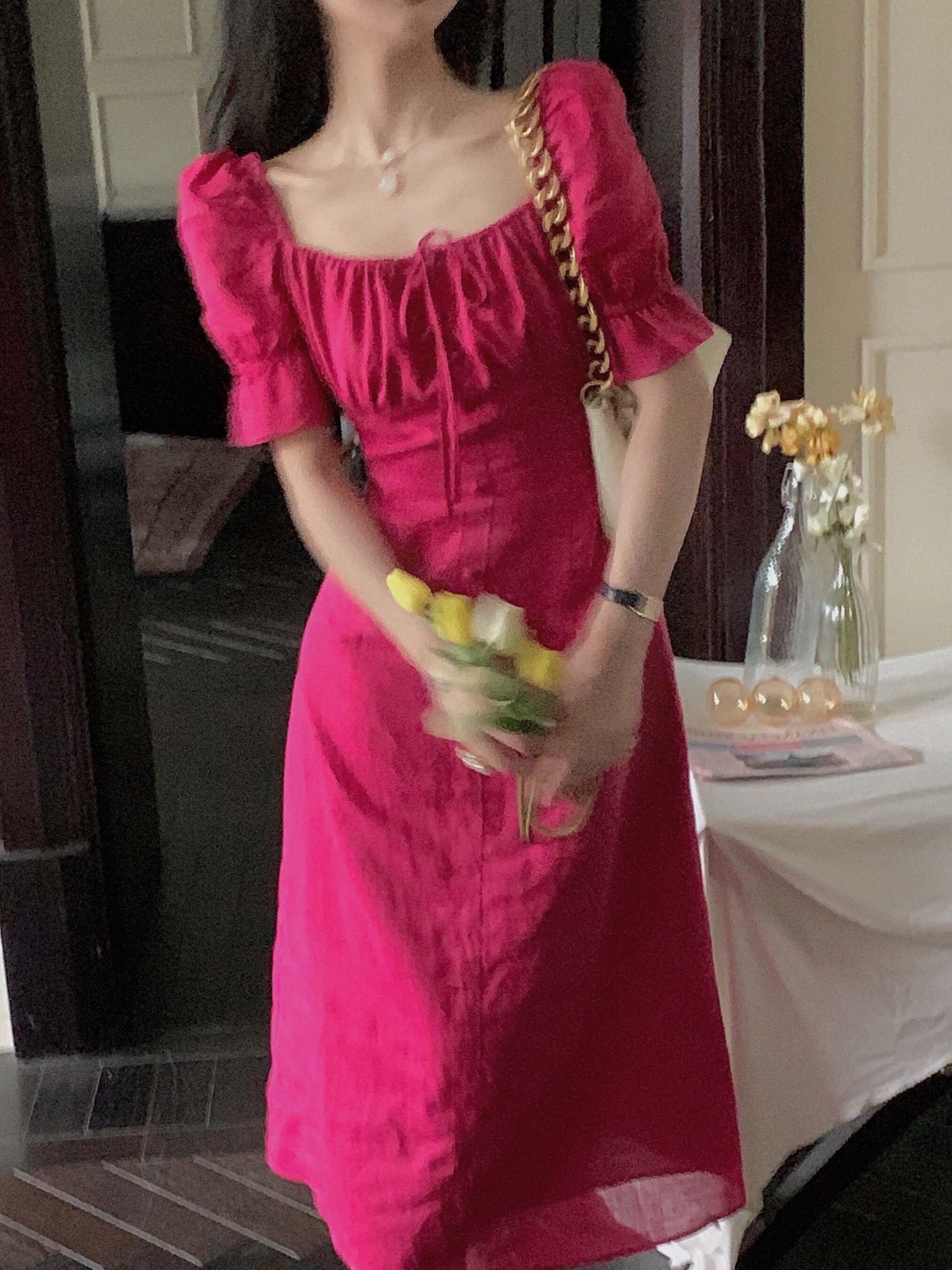 ワンピース レトロ クラシカル 膝下 ミモレ丈 袖あり 半袖 パフスリーブ スクエアネック 襟付き 細身 リボン ハイウエスト ピンク 大人可愛い きれいめ シンプル カジュアル 大人 お洒落 個性的 ワンピース レトロ クラシカル 膝下 ミモレ丈 袖あり 半袖 パフスリーブ スクエアネック 襟付き 細身 リボン ハイウエスト ピンク 大人可愛い きれいめ シンプル カジュアル 大人 お洒落 個性的