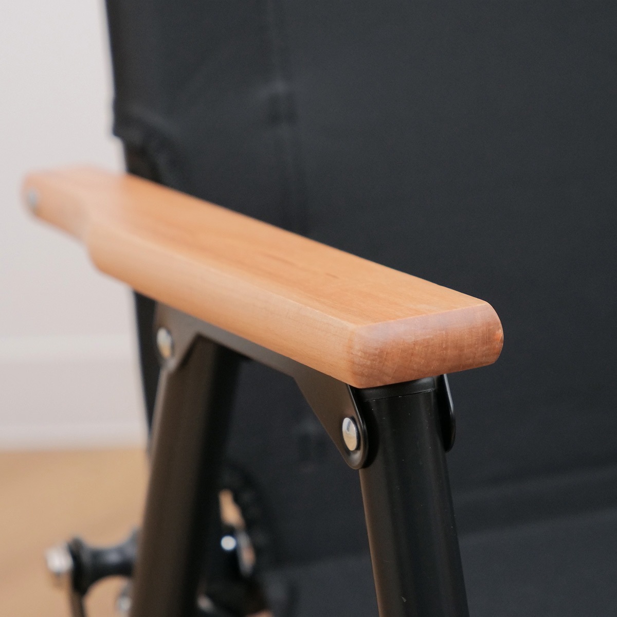 アウトドアチェア 折りたたみ アルミ背付ベンチ ブラックラベル キャプテンスタッグ アウトドアチェア 折りたたみ アルミ背付ベンチ ブラックラベル キャプテンスタッグ